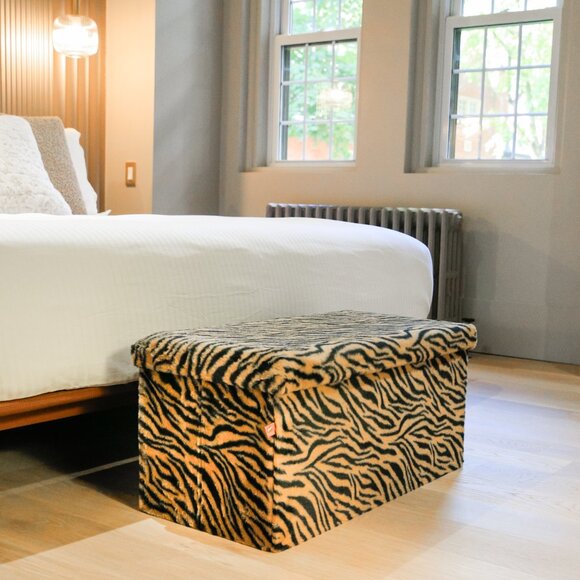 Go-Poufs Knock-Down Rectangular Faux Fur Storage Ottoman | Tiger Tan/White - Picture 6 of 8